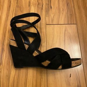 Aerosoles black wedge sandals